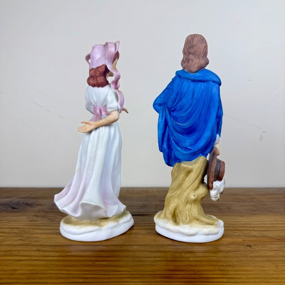 Vintage Bisque Porcelain Figurines | Colonial Couple | Hand-Painted - Picture 13 of 15